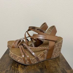 Women’s Blowfish Malibu Wedge Sandals - Size 8 - Never Worn